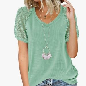 MEROKEETY lace and waffle Short Sleeve V Neck Small. Icy green pastel color